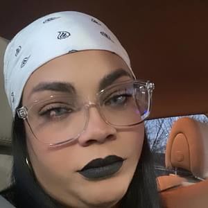 Meet your Posher, Mara